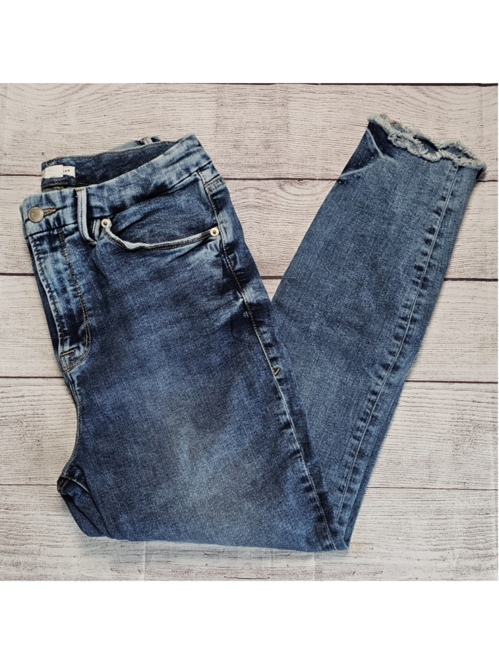 Good American 14/32 skinny jeans w/raw edge ankle